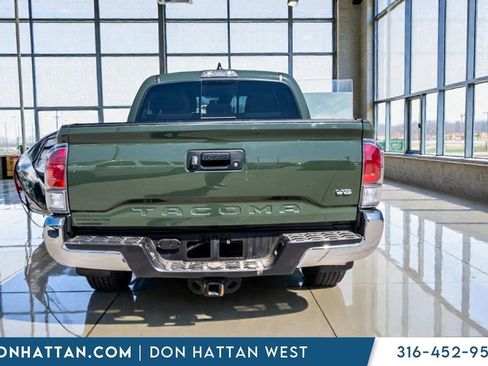 Used 2022 Toyota Tacoma TRD Off-Road image 28