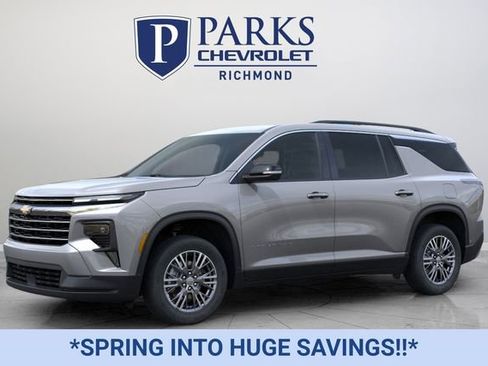 New 2026 Chevrolet Traverse LT image 2