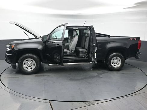 Used 2017 Chevrolet Colorado W/T w/ WT Convenience Package AWD/4WD image 39