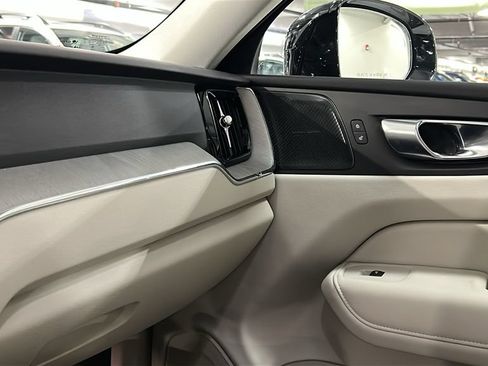 Certified 2024 Volvo XC60 T8 Plus w/ Protection Package Premier AWD/4WD image 19