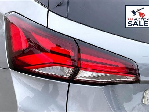 Used 2024 Chevrolet Equinox RS w/ LPO, Floor Liner Package image 25