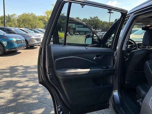 Used 2021 Honda Pilot Special Edition image 23