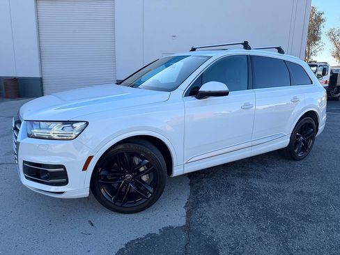 Used 2018 Audi Q7 3.0T Prestige w/ Prestige Package AWD/4WD image 13