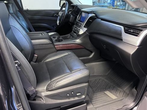 Used 2017 GMC Yukon SLT w/ Open Road Package RWD image 9