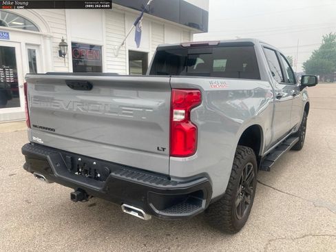 Used 2024 Chevrolet Silverado 1500 LT Trail Boss w/ Convenience Package II AWD/4WD image 5