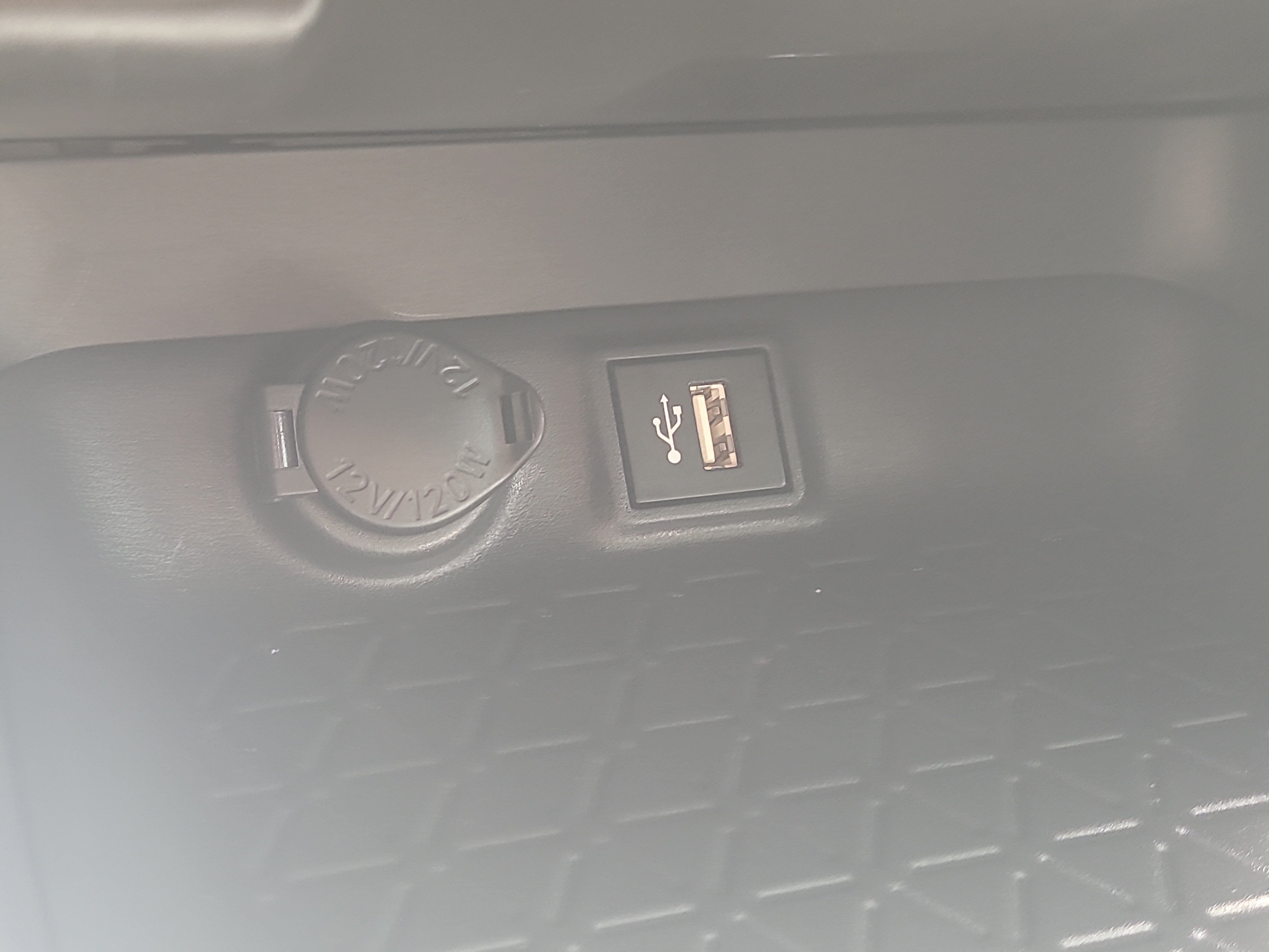 Certified 2025 Toyota RAV4 LE AWD/4WD image 24