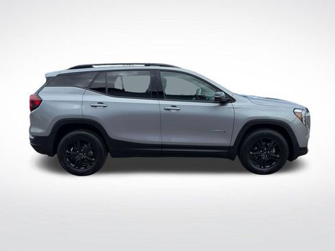 Used 2023 GMC Terrain AT4 AWD/4WD image 9