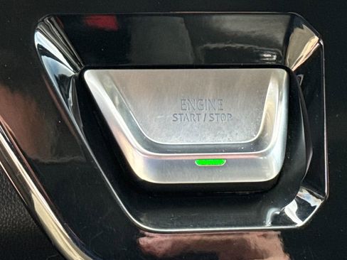 Certified 2024 GMC Sierra 2500 Denali w/ Technology Package AWD/4WD image 32