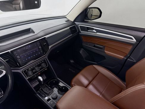 Used 2023 Volkswagen Atlas SEL R-Line image 25