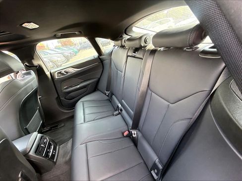 Used 2023 BMW i4 eDrive40 RWD image 24