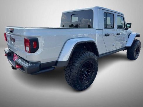 Used 2023 Jeep Gladiator Rubicon w/ Cold Weather Group AWD/4WD image 3