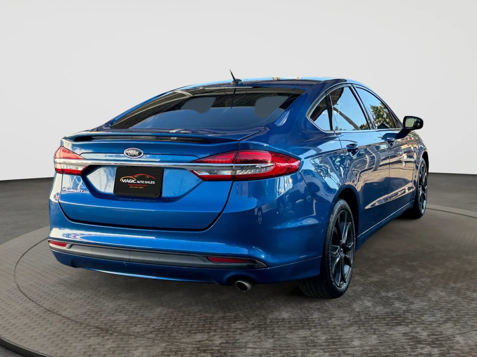 Used 2018 Ford Fusion S w/ Equipment Group 101A FWD image 10