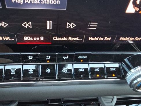 New 2026 GMC Canyon Elevation w/ Convenience Package image 31