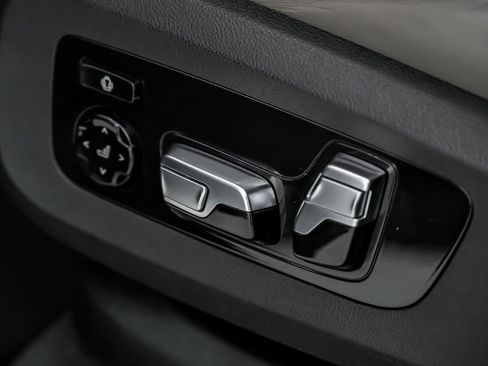 Used 2022 BMW X5 M w/ Competition Package 2 image 27