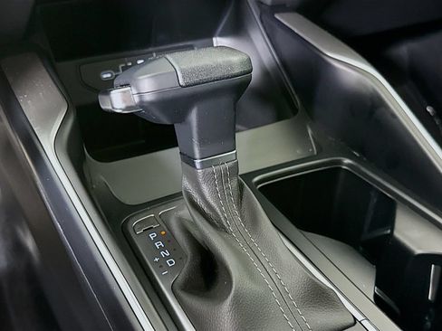 Certified 2025 Kia Sorento LX FWD image 10