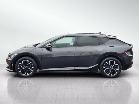 Used 2024 Kia EV6 Wind w/ Wind Technology Package AWD/4WD image 7