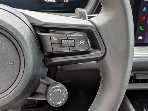 Certified 2026 Porsche Cayenne S AWD/4WD image 9
