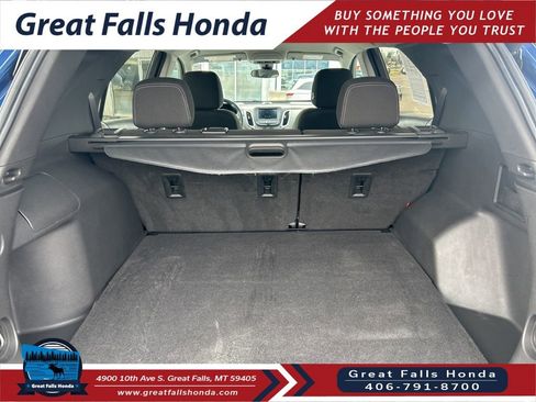 Used 2022 Chevrolet Equinox LT w/ Driver Convenience Package image 8