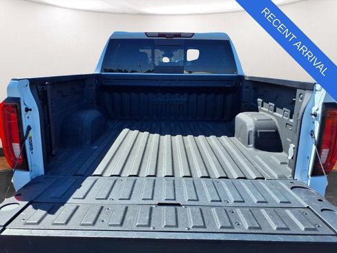 Used 2024 GMC Sierra 1500 AT4 w/ Technology Package AWD/4WD image 22