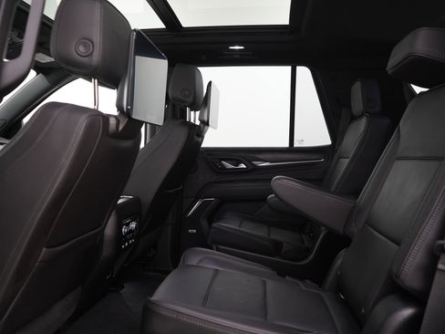 Used 2021 GMC Yukon Denali w/ Denali Premium Package AWD/4WD image 22