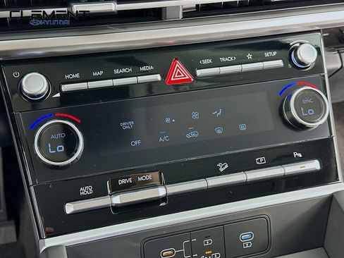 New 2026 Hyundai Santa Fe SE image 19