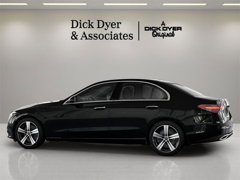 Used 2025 Mercedes-Benz C 300 Sedan image 21