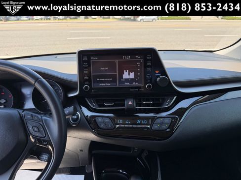Used 2020 Toyota C-HR Limited FWD image 24