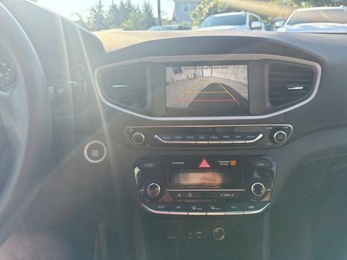Used 2017 Hyundai Ioniq Blue FWD image 27