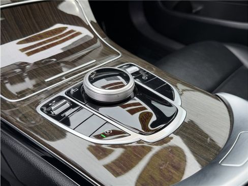 Used 2019 Mercedes-Benz C 300 Sedan image 42