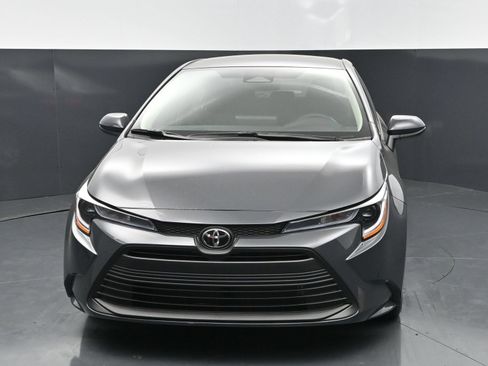 Used 2026 Toyota Corolla LE FWD image 8