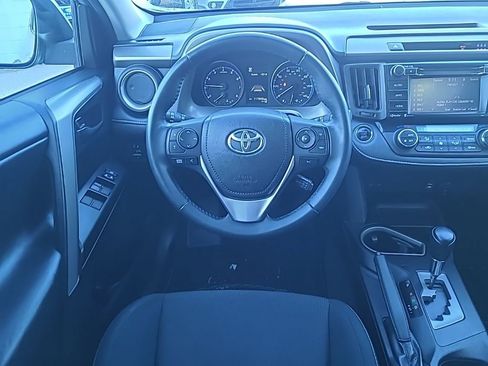 Used 2018 Toyota RAV4 XLE image 13