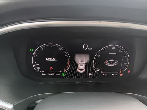 Used 2023 Acura MDX w/ Technology Package AWD/4WD image 23