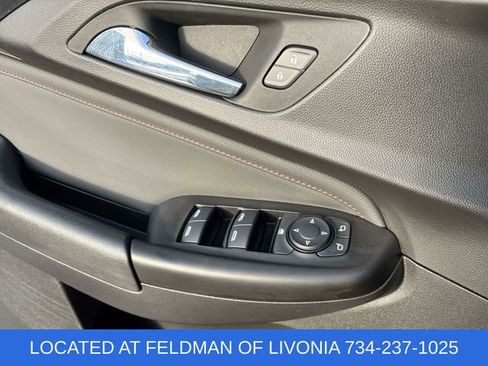 Used 2023 Chevrolet TrailBlazer RS w/ Technology Package image 21