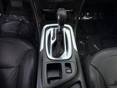 Used 2017 Buick Regal Premium w/ Driver Confidence Package #1 FWD image 25