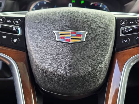 Used 2019 Cadillac Escalade Premium Luxury image 29