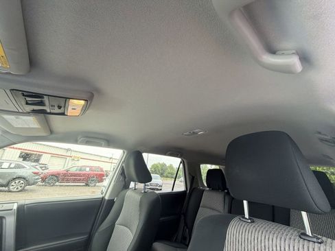 Used 2019 Toyota 4Runner SR5 AWD/4WD image 21