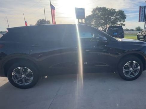 Used 2025 Chevrolet Blazer LT AWD/4WD image 9