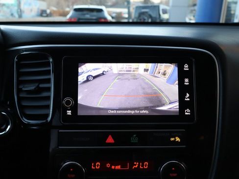 Used 2019 Mitsubishi Outlander SE image 26