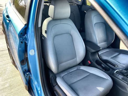 Used 2019 Hyundai Kona Limited image 12