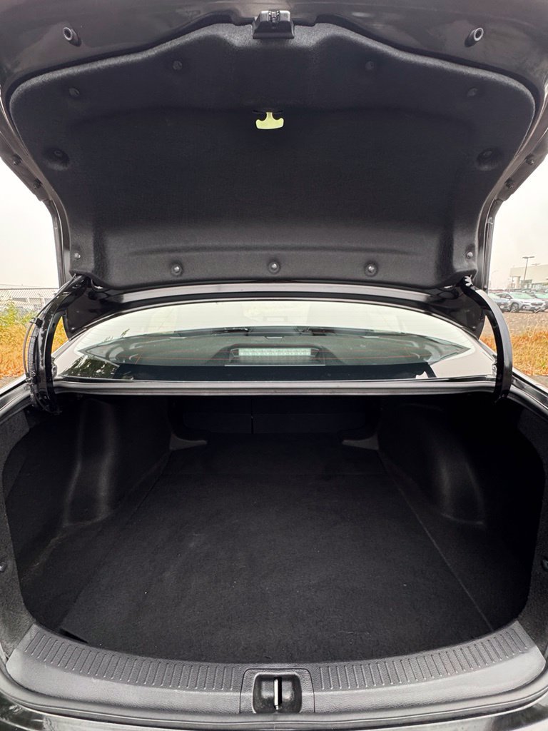 Used 2025 Toyota Corolla LE FWD image 9