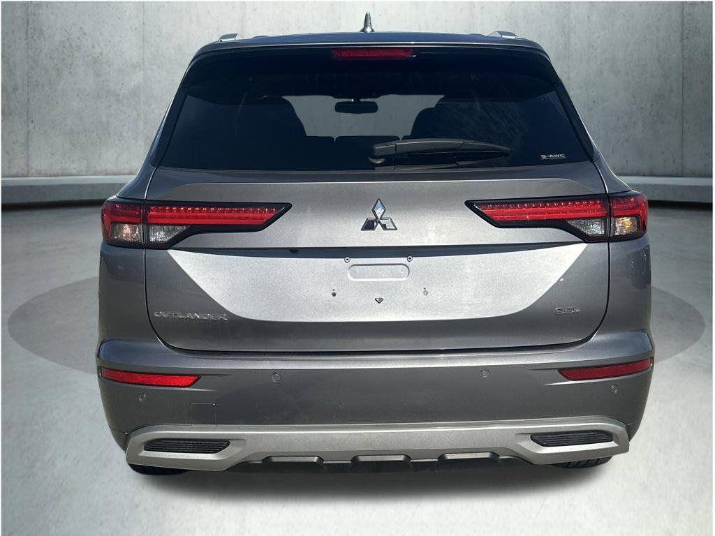 Used 2022 Mitsubishi Outlander SEL AWD/4WD image 4