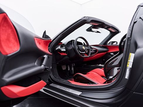 Used 2024 Ferrari SF90 Spider AWD/4WD image 49