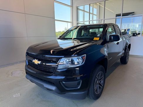 Used 2019 Chevrolet Colorado W/T w/ Custom Special Edition AWD/4WD image 4