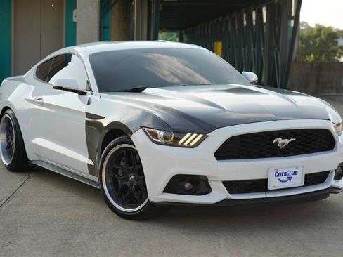 Used 2015 Ford Mustang Coupe RWD image 7