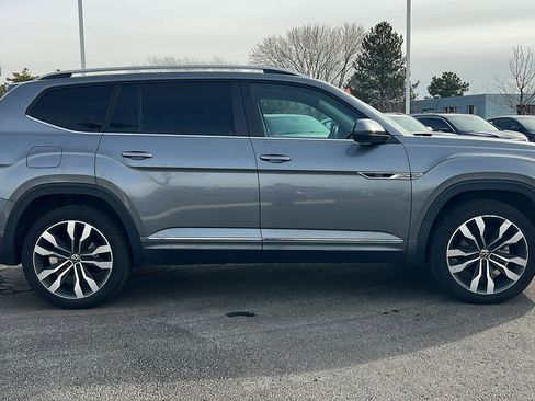 Used 2021 Volkswagen Atlas SEL R-Line image 4