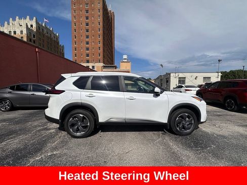 Certified 2025 Nissan Rogue SV w/ SV Premium Package FWD image 9