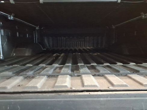 Used 2025 GMC Sierra 2500 AT4 w/ AT4 Premium Plus Package image 7