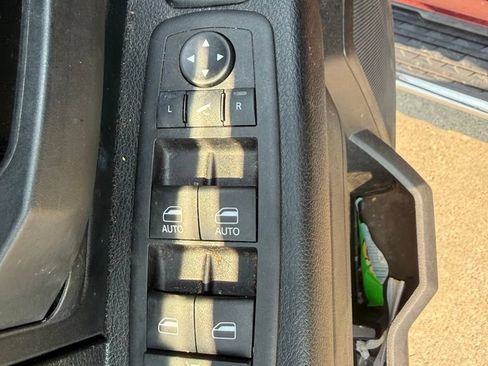 Used 2024 RAM 2500 Tradesman w/ Chrome Appearance Group AWD/4WD image 27