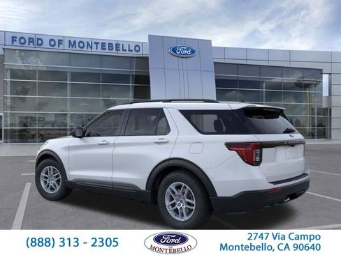 New 2026 Ford Explorer Active RWD image 6