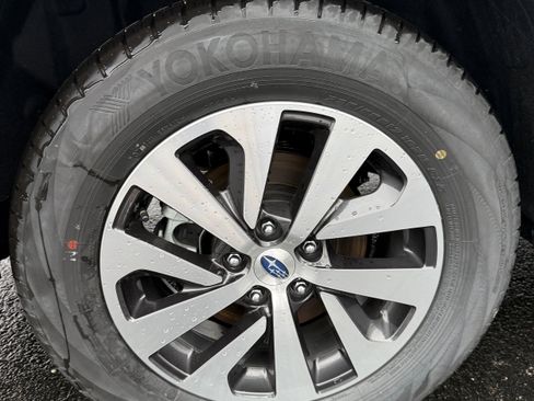 New 2025 Subaru Outback Premium image 23